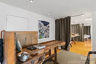 1300 Queens Rd, Charlotte, NC 28207 - Photo 3