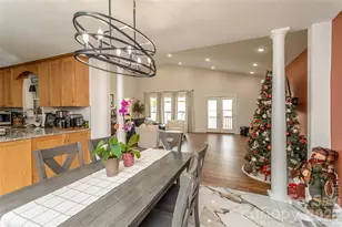 5164 Olde School Dr, Hickory, NC 28602 - Photo 9