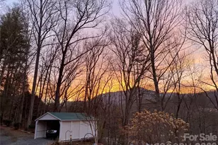 109 Paradise Cir, Clyde, NC 28721 - Photo 43