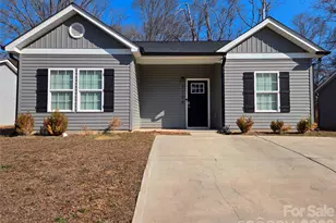 1124 Cleveland Ave, Gastonia, NC 28052 - Photo 1