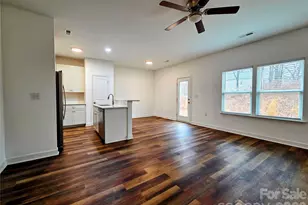 1124 Cleveland Ave, Gastonia, NC 28052 - Photo 5