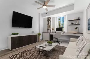 300 W 5th Street W, Charlotte, NC 28202 - Photo 3