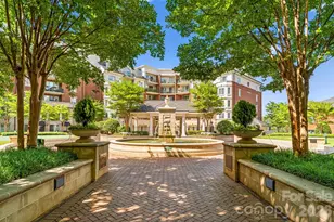 300 W 5th Street W, Charlotte, NC 28202 - Photo 29