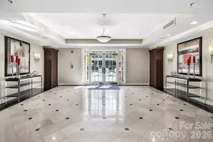 300 W 5th Street W, Charlotte, NC 28202 - Photo 31