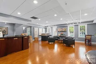 300 W 5th Street W, Charlotte, NC 28202 - Photo 39