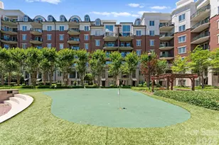 300 W 5th Street W, Charlotte, NC 28202 - Photo 37