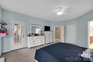 9319 Arbor Creek Dr, Charlotte, NC 28269 - Photo 13