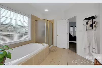 9319 Arbor Creek Drive, Charlotte, NC 28269 - Photo 17