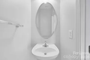 9815 Nottinghill Ln, Charlotte, NC 28269 - Photo 15