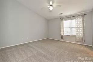 8712 Westhope St, Charlotte, NC 28216 - Photo 17