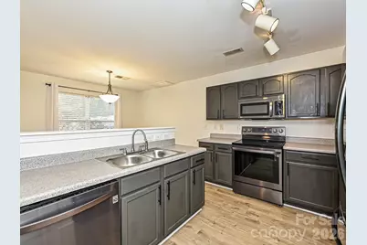 8712 Westhope Street, Charlotte, NC 28216 - Photo 5