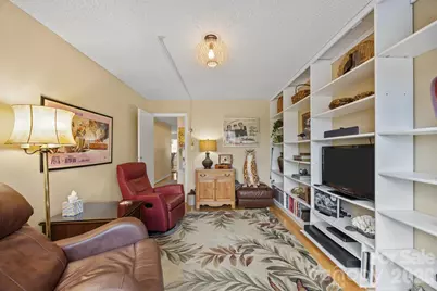 102 Crowfields Drive, Asheville, NC 28803 - Photo 9