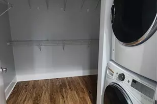 505 E 6th St, Charlotte, NC 28202 - Photo 17