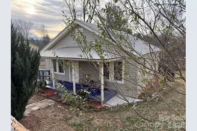 100 Perry Street, Marion, NC 28752 - Photo 3