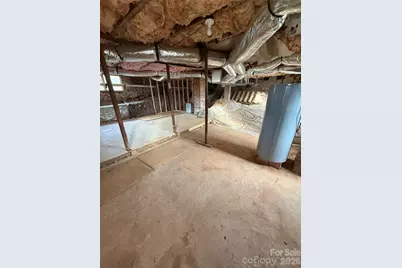 100 Perry Street, Marion, NC 28752 - Photo 17