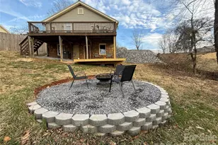 100 Perry St, Marion, NC 28752 - Photo 5