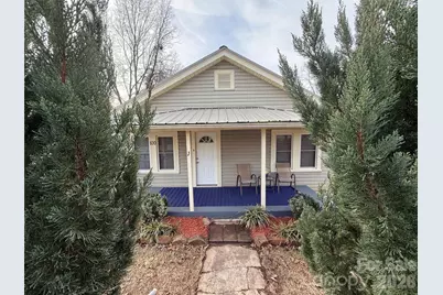 100 Perry Street, Marion, NC 28752 - Photo 1