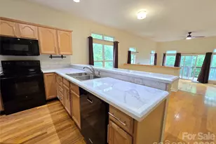73 Dalya Rd, Swannanoa, NC 28778 - Photo 3