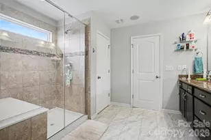 10916 Tower Oak Dr, Charlotte, NC 28269 - Photo 13