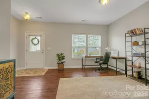 2567 Bethesda Oaks Dr, Gastonia, NC 28056 - Photo 9