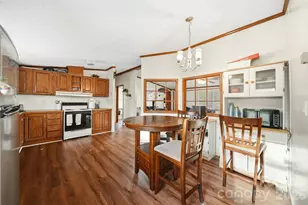 109 10th St NE, Hildebran, NC 28637 - Photo 9