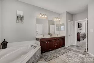 11138 Huntington Meadow Ln, Charlotte, NC 28273 - Photo 17