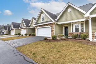 61 Blythe Commons Ct, Hendersonville, NC 28791 - Photo 3