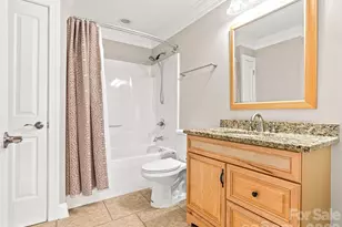 61 Blythe Commons Ct, Hendersonville, NC 28791 - Photo 37