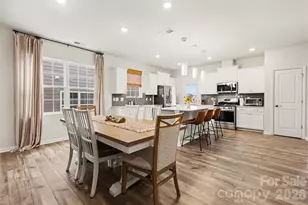 1709 Otter Perch Ln, Fort Mill, SC 29715 - Photo 9