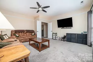 3308 Grandeur Rd, Charlotte, NC 28269 - Photo 13