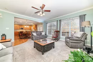 3308 Grandeur Rd, Charlotte, NC 28269 - Photo 11