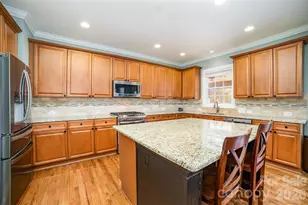 3308 Grandeur Rd, Charlotte, NC 28269 - Photo 7