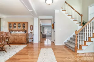 3308 Grandeur Rd, Charlotte, NC 28269 - Photo 3