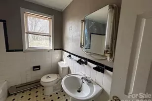 918 Emmanuel Church Rd, Conover, NC 28613 - Photo 3