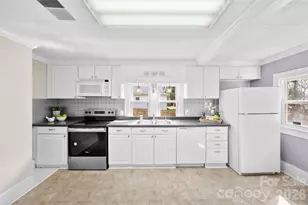 604 Walnut St, Belmont, NC 28012 - Photo 9