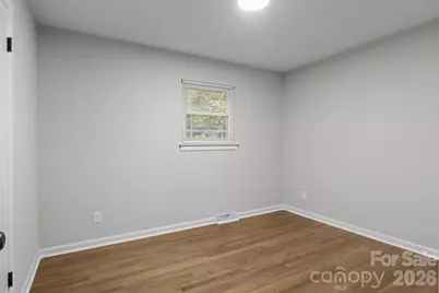 5300 Hickory Lane, Charlotte, NC 28216 - Photo 19