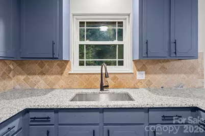 5300 Hickory Lane, Charlotte, NC 28216 - Photo 11