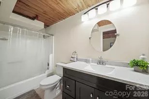 201 S Hoskins Rd, Charlotte, NC 28208 - Photo 13