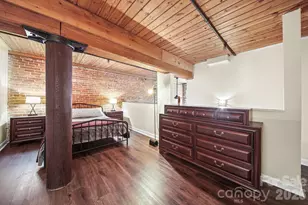 201 S Hoskins Rd, Charlotte, NC 28208 - Photo 5