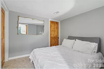 470 Livingston Drive, Charlotte, NC 28211 - Photo 31