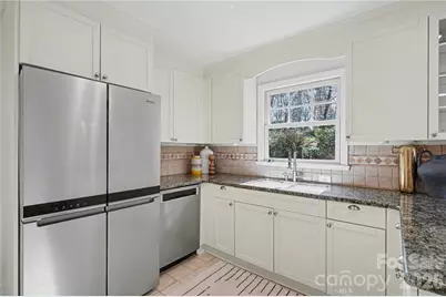 470 Livingston Drive, Charlotte, NC 28211 - Photo 11