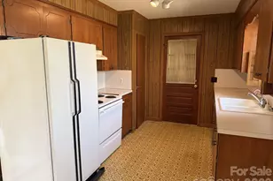 2033 Sprucewood St, Albemarle, NC 28001 - Photo 15