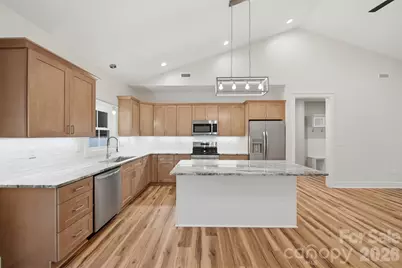 326 E Pine Street, Maiden, NC 28650 - Photo 17