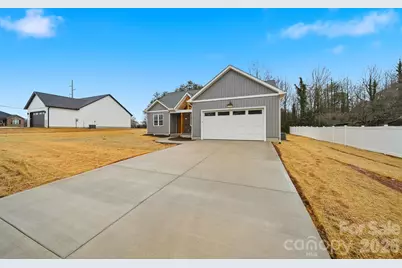 326 E Pine Street, Maiden, NC 28650 - Photo 41