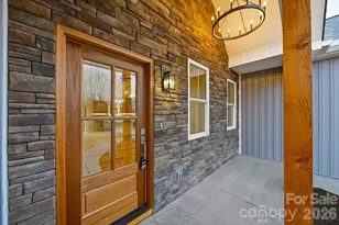 326 E Pine St, Maiden, NC 28650 - Photo 3