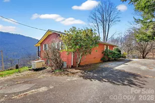 1306 Fork Mountain Rd, Bakersville, NC 28705 - Photo 5