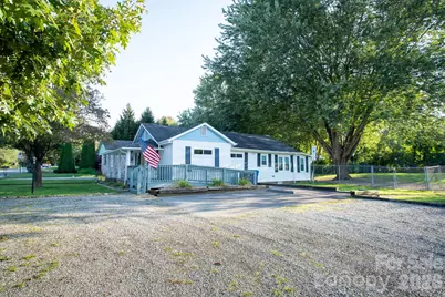 95 Elysinia Avenue, Waynesville, NC 28786 - Photo 3