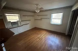 129 Ridgecrest Ave, Marble, NC 28905 - Photo 15