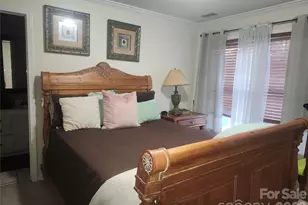 4322 Laurel Hill Ln, Charlotte, NC 28217 - Photo 13