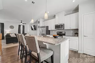 2105 Autumn Olive Ln, Matthews, NC 28104 - Photo 3